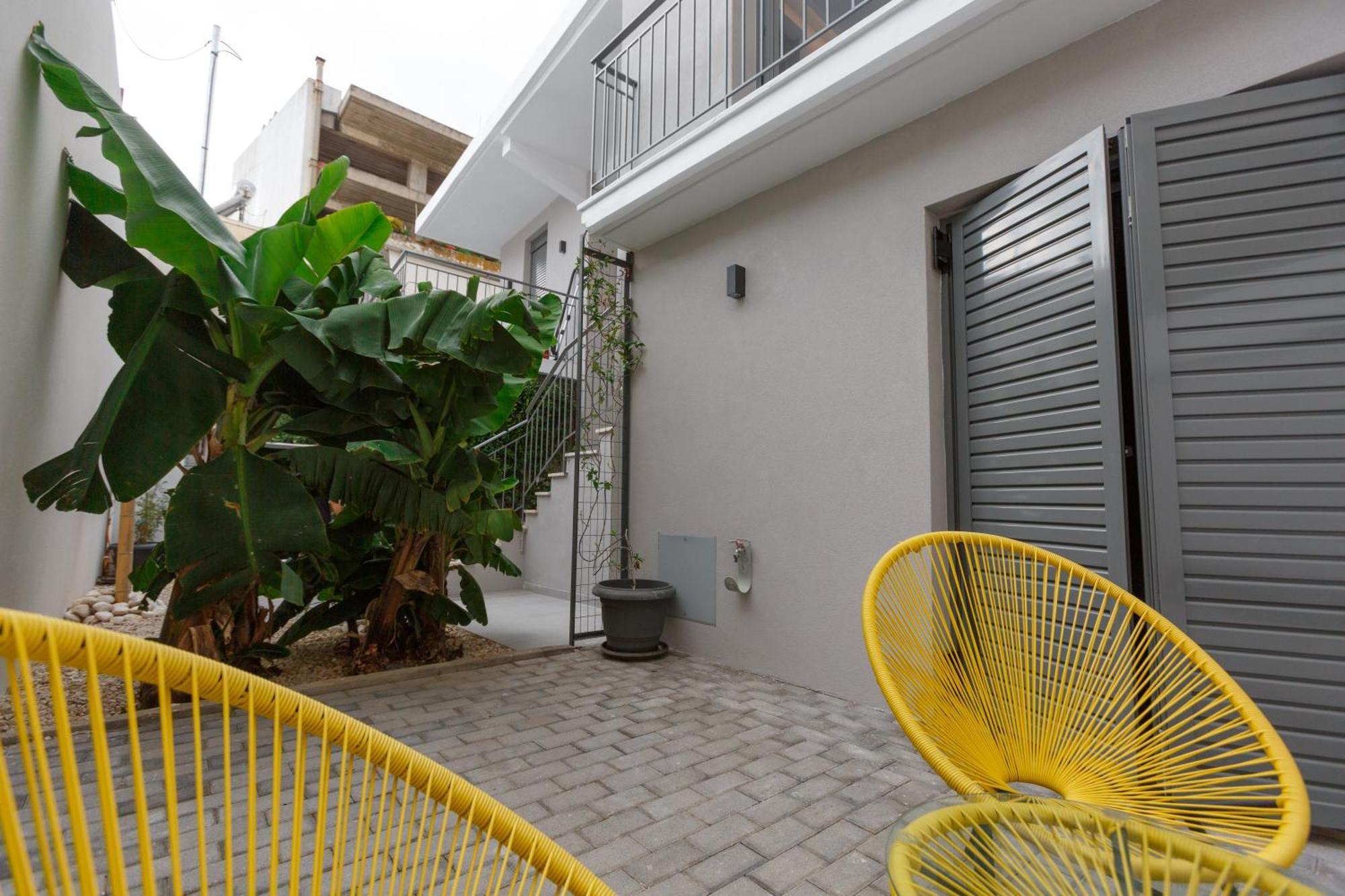 Groundfloor 2Br Apt With Smallyard Near The Heart Of Καλαμάτα Εξωτερικό φωτογραφία
