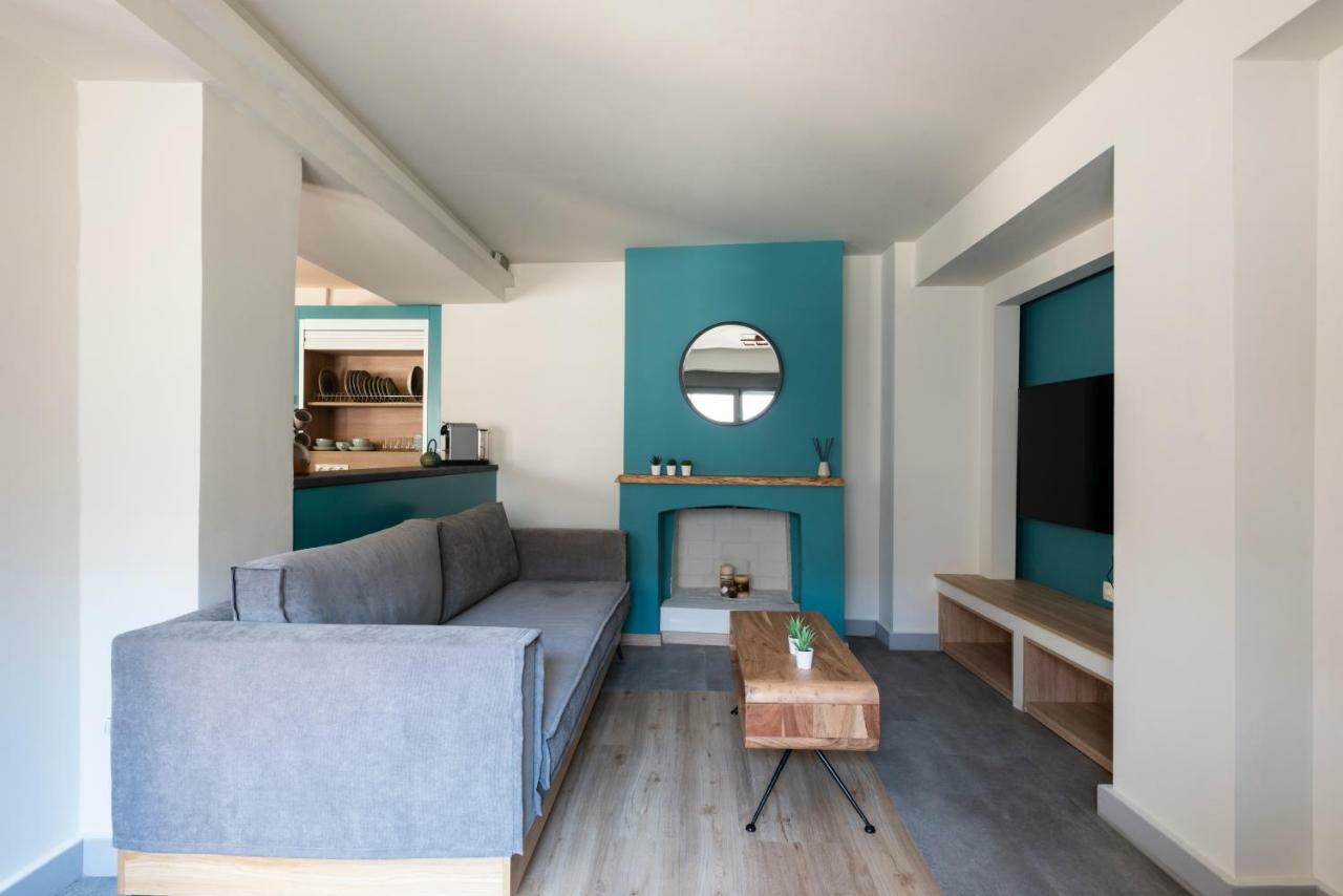 Groundfloor 2Br Apt With Smallyard Near The Heart Of Καλαμάτα Εξωτερικό φωτογραφία