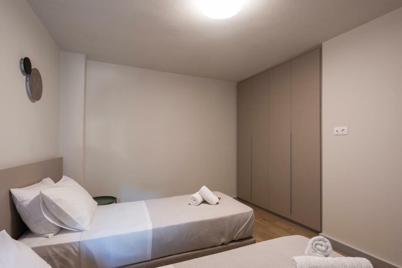 Groundfloor 2Br Apt With Smallyard Near The Heart Of Καλαμάτα Εξωτερικό φωτογραφία