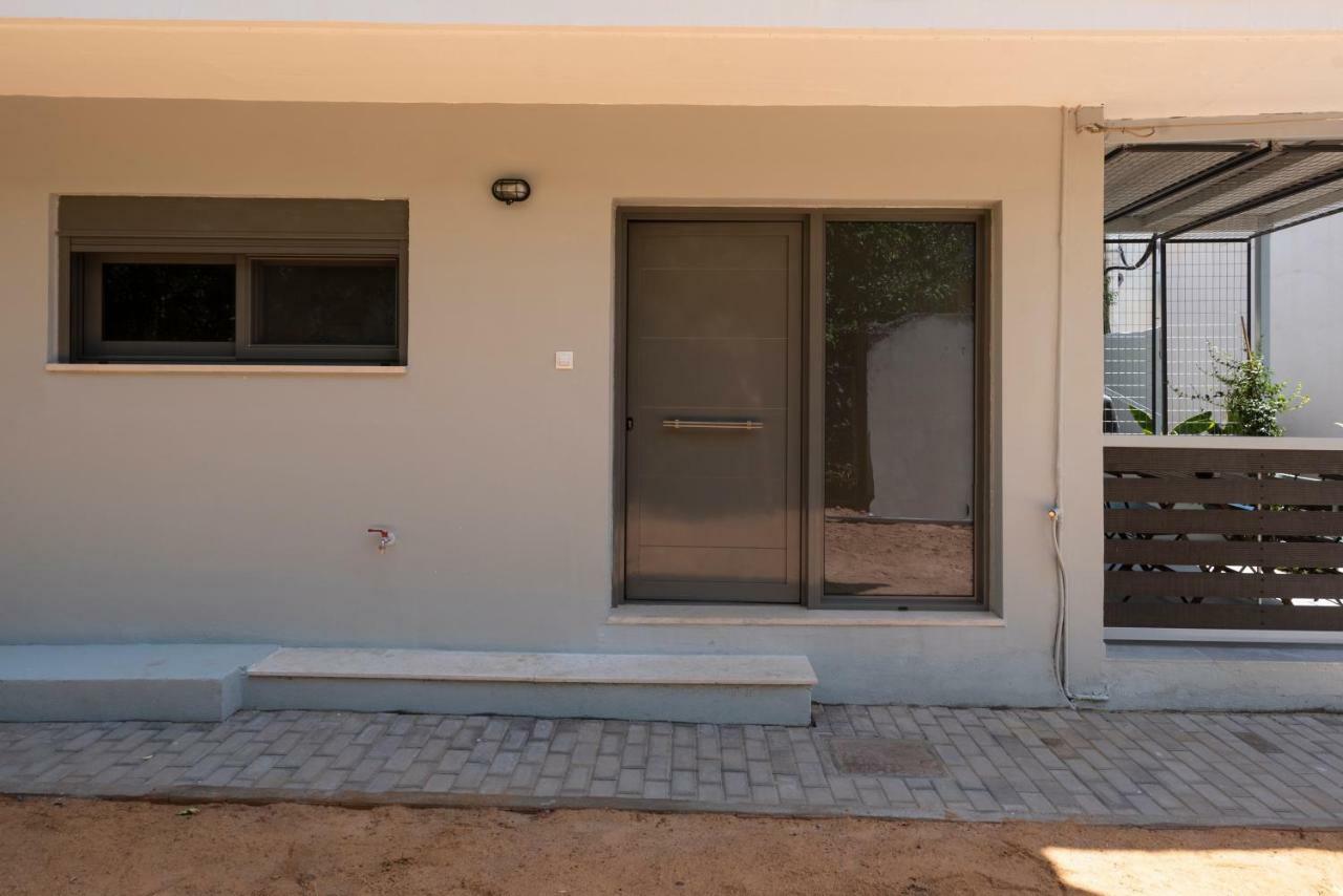 Groundfloor 2Br Apt With Smallyard Near The Heart Of Καλαμάτα Εξωτερικό φωτογραφία