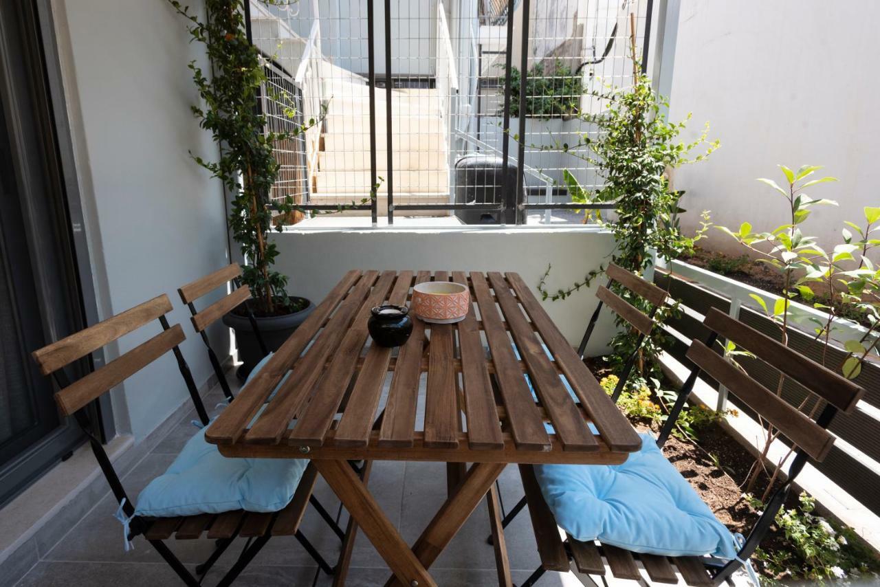 Groundfloor 2Br Apt With Smallyard Near The Heart Of Καλαμάτα Εξωτερικό φωτογραφία
